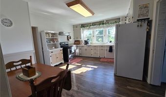 919 Genes Rd SE, Alexandria, MN 56308