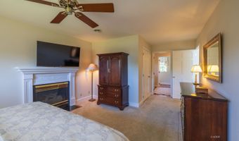8193 Lavelle Rd, Athens, OH 45701