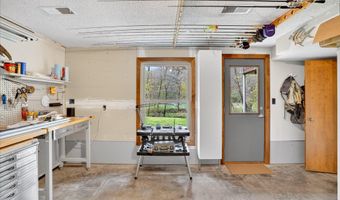 7873 Highway O, Ash Grove, MO 65604