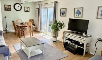 7 S Seas Ct, Barnegat, NJ 08005