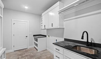 3130 Cambridge St, Bentonville, AR 72713