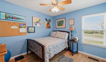 409 Mayfair Dr, Ballwin, MO 63011