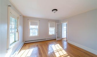 137 First Ave 2, East Greenwich, RI 02818