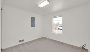 176 19TH St, Springfield, OR 97477