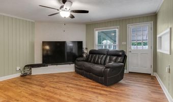 610 Summit Dr, Albany, GA 31707