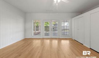 402 E Poplar St, Atmore, AL 36502