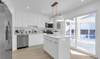8 Mizzen Dr, Barnegat, NJ 08005