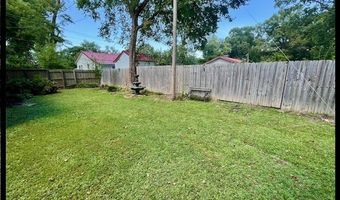 202 Bates St, Batesville, MS 38606