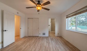 1057 4th St SE, Bandon, OR 97411