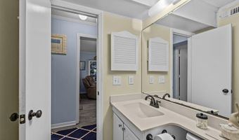 301 Commerce Way 301, Atlantic Beach, NC 28512