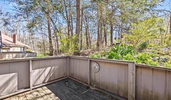 37 Mohawk Trl 37, Guilford, CT 06437