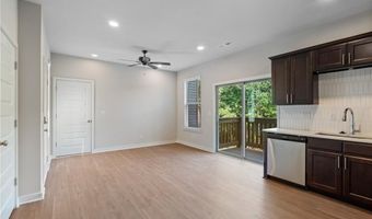 13 Carrick Dr, Bella Vista, AR 72715