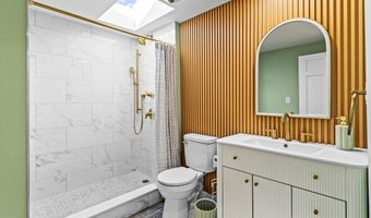 3 Cedar Hill Dr, Acushnet, MA 02743