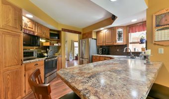 625 McKay Rd, Amsterdam, NY 12010