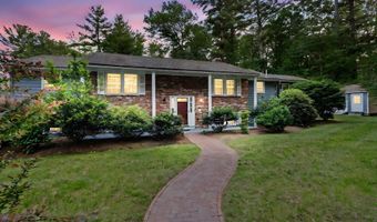 11 Farrwood Dr, Andover, MA 01810
