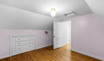 86 Bretton Woods Dr, Cranston, RI 02920