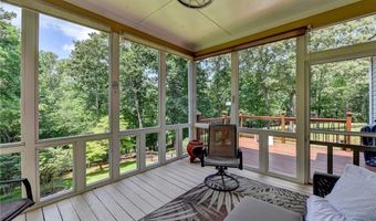 6393 Chestnut Pkwy, Flowery Branch, GA 30542