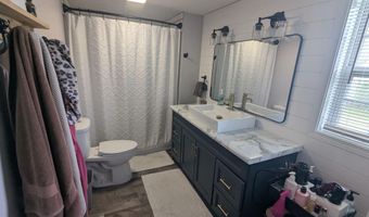 664 Columbia St, Berne, IN 46711