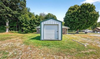 2082 W State Road 54, Bloomfield, IN 47424