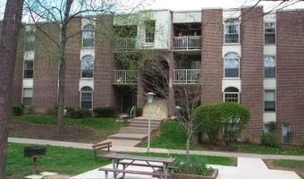 3300 WOODBURN VILLAGE Dr 23, Annandale, VA 22003