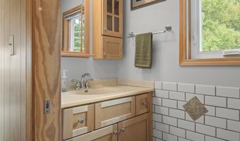 16560 Starke Rd, Arcadia, MI 49613