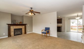 2010 SE Clover Ridge Dr, Ankeny, IA 50021
