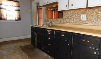 308 Toledo St, Adrian, MI 49221