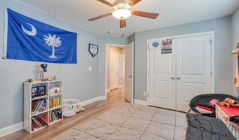 221 Little Man Dr, Boiling Springs, SC 29316