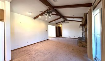 1012 W Castleberry Rd, Artesia, NM 88210