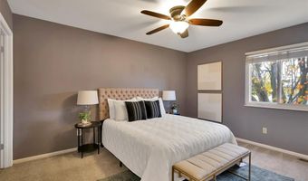 9343 Mackenzie Circle Dr, Affton, MO 63123