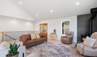 260 BALD EAGLE Rd, Ariel, WA 98603