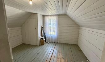 23 Holland St, Bangor, ME 04401
