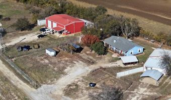 1056 E I35 Hwy, Abbott, TX 76621