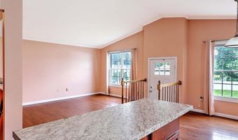 28 Plant St, Cumberland, RI 02864