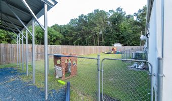 890 Vee St, Biloxi, MS 39532