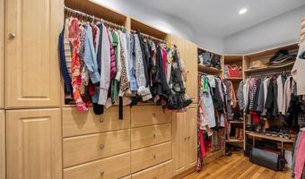 55 Wilbur Rd, Lincoln, RI 02865