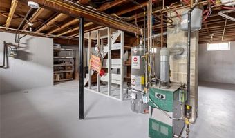 18 Lyman Ave, Johnston, RI 02919