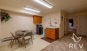 14 Beacon Dr, Cody, WY 82414
