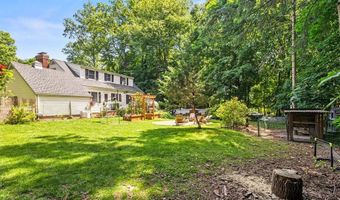 13 Provost Dr, Airmont, NY 10901