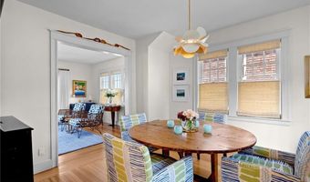 115 Washington St, Newport, RI 02840