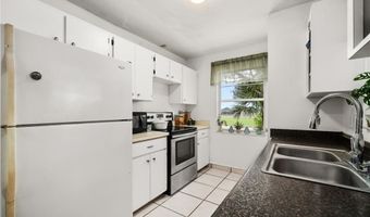 312 S Lotela Ave, Avon Park, FL 33825