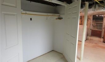 52 Avenel St, Avenel, NJ 07001