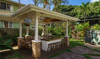 59-502 Kamehameha Hwy B, Haleiwa, HI 96712