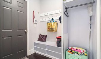 1963 Heatherbrooke Ln, Acworth, GA 30101