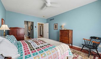 5368 Pinnacle Ct, Ann Arbor, MI 48108
