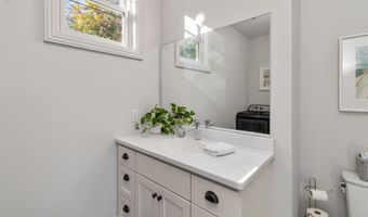 451 Appletree Point Rd, Burlington, VT 05408