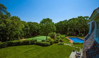 10 Pepperidge Ln, Amagansett, NY 11930