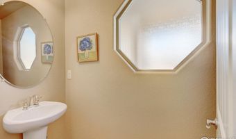 1108 Wilshire Dr, Berthoud, CO 80513