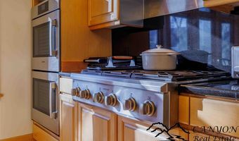 40 Castle Rock Rd, Cody, WY 82414