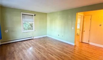 11 Pawtucket Ave, Bristol, RI 02809